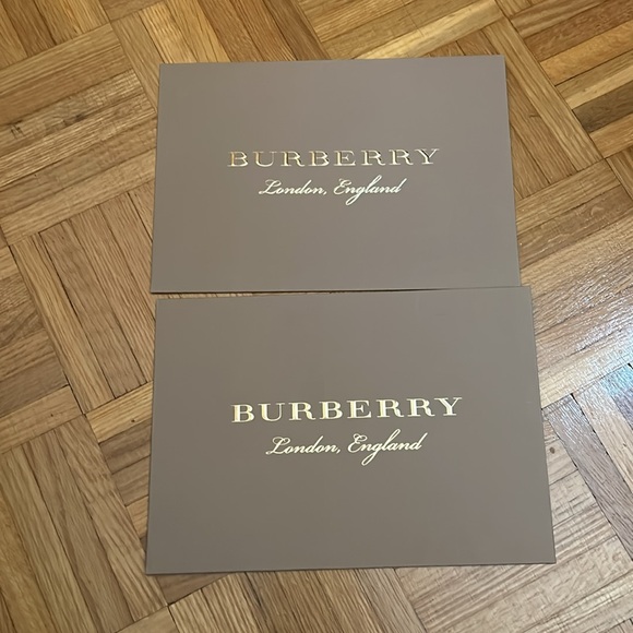 Burberry Bundle of Two Empty Envelopes for Thank You Card - Picture 3 of 6